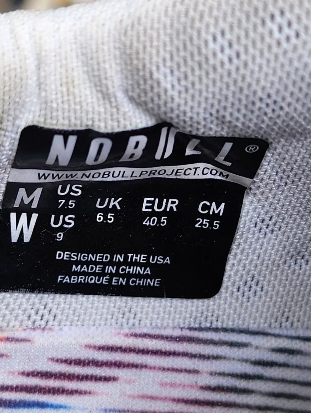 NOBULL PRIDE - Womens Sneakers  - SIZE 9 (( Please See All Pictures))